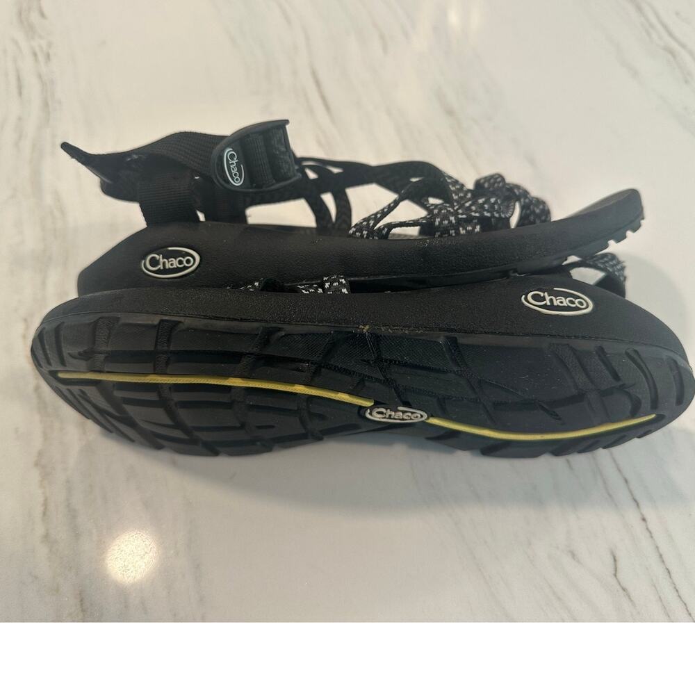 Chaco Women's Size 10 Sport Sandals Black White Strappy Hiking Comfort Outdoor - Picture 7 of 7
